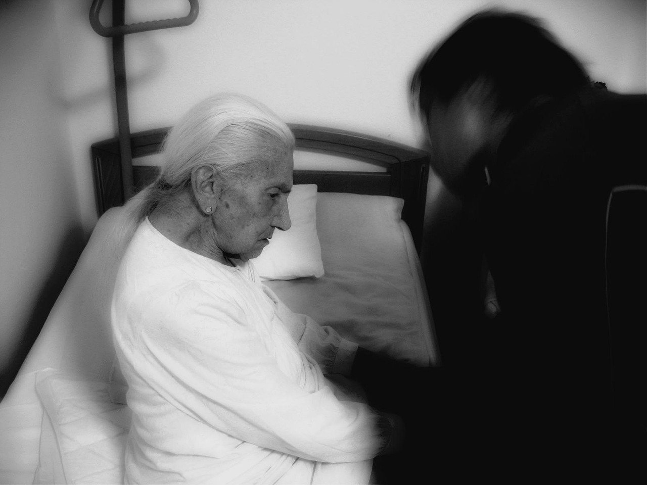 Infermiere a domicilio: cosa può fare e quando richiederlo